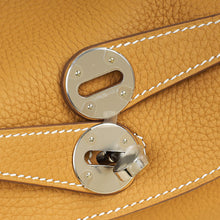 Hermes Naturel Sable Lindy 26 Bag