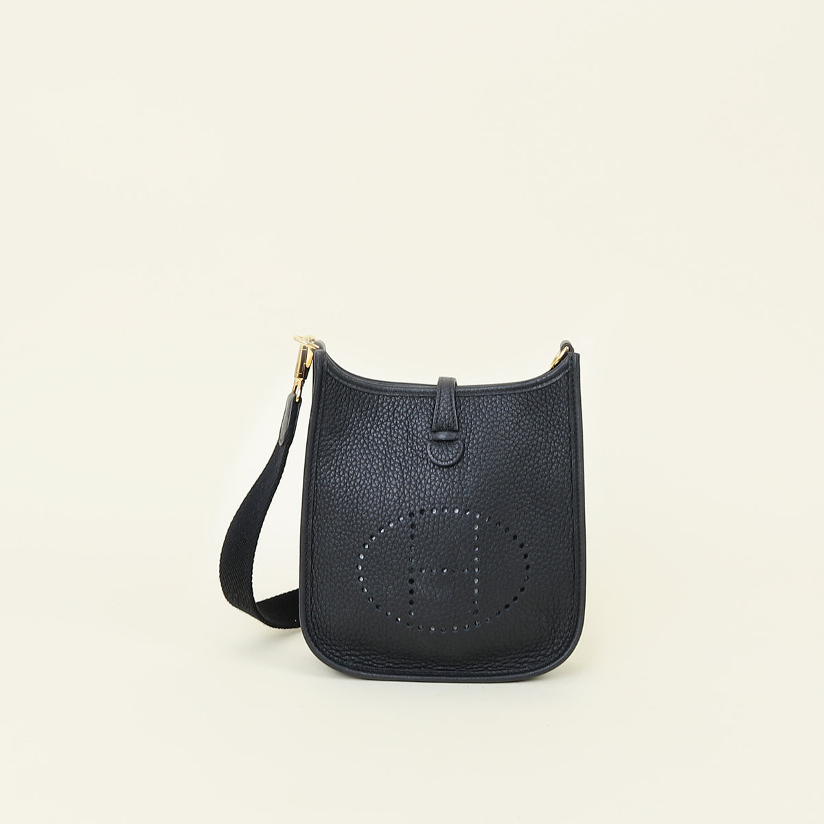 Hermes Noir Evelyne 16 TPM Bag