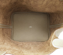 Hermes Etoupe Picotin Lock 22 Bag