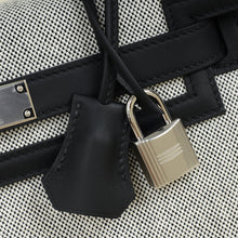 Hermes Bicolor Toile Quadrille Swift Kelly 28 Bag