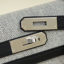 Hermes Bicolor Toile Quadrille Swift Kelly 28 Bag