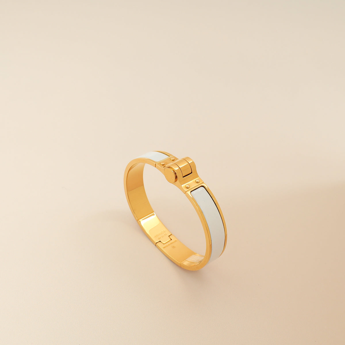 Hermes Blanc Enamel Hinged Bracelet