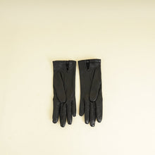 Hermes Noir Soya Gloves WITH Kelly Glove Clip