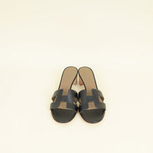 Hermes Noir Oasis Sandal 38.5