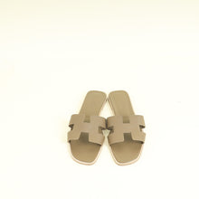Hermes Etoupe Oran Sandal 42