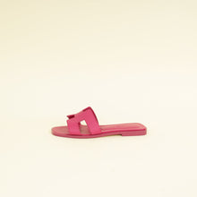 Hermes Rose Bougainvillier Oran Sandal 35