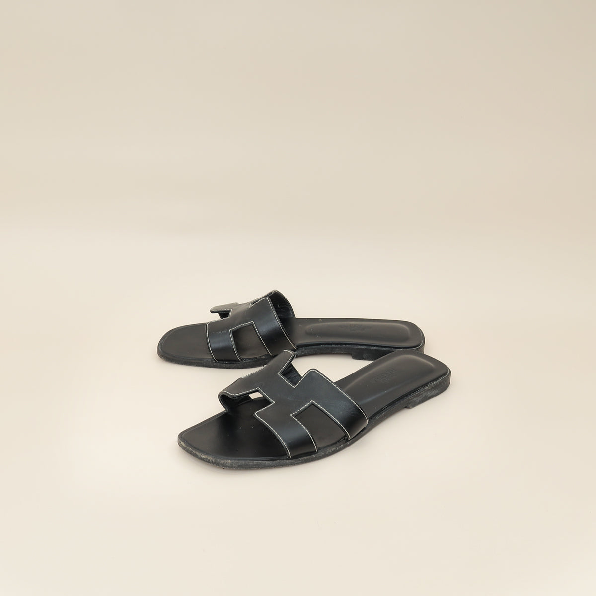Hermes Noir Oran Sandal 36.5