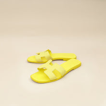 Hermes Jaune Curcuma Oran Sandals 38