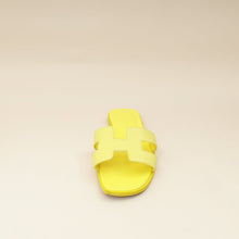 Hermes Jaune Curcuma Oran Sandals 38
