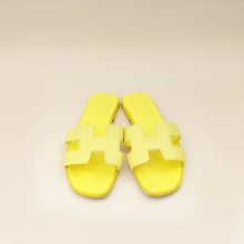 Hermes Jaune Curcuma Oran Sandals 38