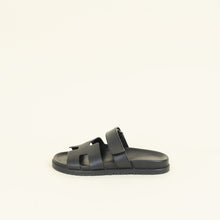Hermes Noir Chypre Sandal 40