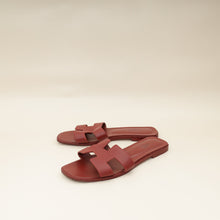 Hermes Bordeaux Oran Sandals 38.5
