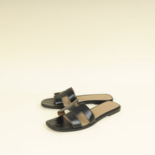 Hermes Noir Oran Sandal 38.5