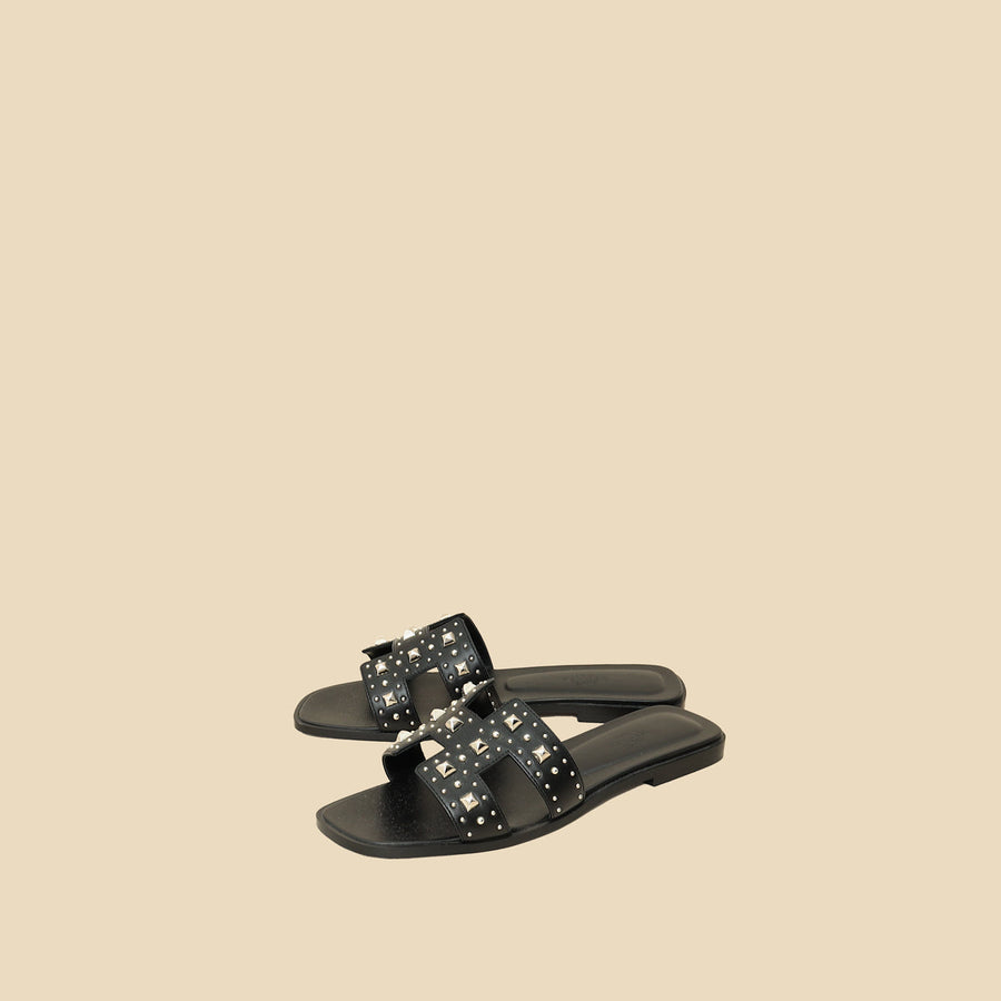 Hermes Black Oran w/ Stud Details 38