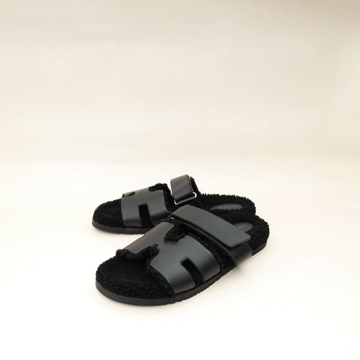 Hermes Noir Chypre With Shearling Sandal 44