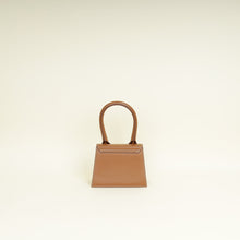 Jacquemus Tan Le Chiquito Moyen Bag