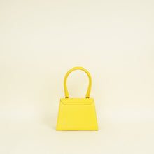 Jacquemus Yellow The Medium Chiquito Bag