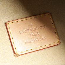 Louis Vuitton Monogram Artsy MM Bag
