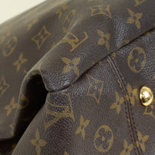 Louis Vuitton Monogram Artsy MM Bag