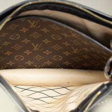 Louis Vuitton Monogram/Monogram Reverse Trunk Clutch Bag