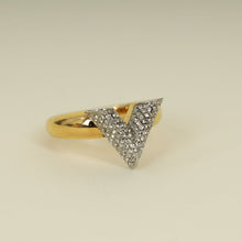 Louis Vuitton Gold/Silver Essential V Ring 56
