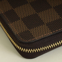 Louis Vuitton Ebene Multicolor Christmas Animation Ice Skating Zippy Coin Purse