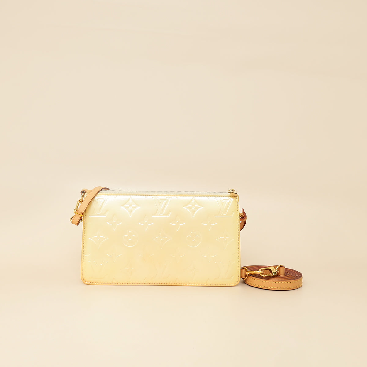 Louis Vuitton Marshmallow Monogram Vernis Lexington Pochette Bag