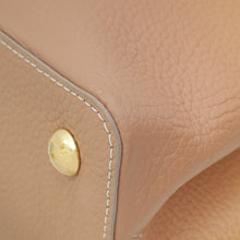 Louis Vuitton Beige Gradient Capucines MM Bag