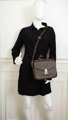 Louis Vuitton Monogram Pochette Metis Bag
