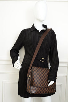 Louis Vuitton Damier Ebene Shelton MM Messenger Bag
