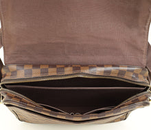 Louis Vuitton Damier Ebene Shelton MM Messenger Bag