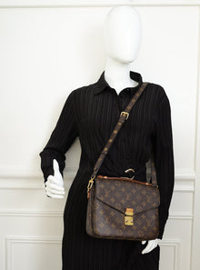 Louis Vuitton Monogram Pochette Metis Bag