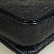 Louis Vuitton Black Monogram Empreinte Pochette Metis Bag