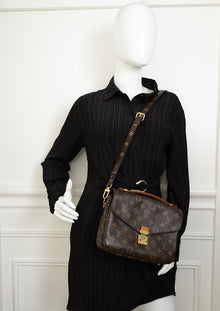 Louis Vuitton Monogram Pochette Metis Bag