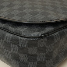 Louis Vuitton Damier Graphite Daniel MM Messenger Bag