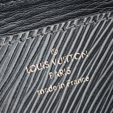 Louis Vuitton Noir Quilted LV Twist MM Bag