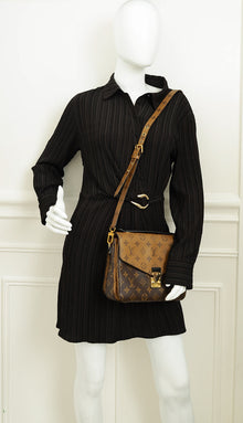 Louis Vuitton Monogram Reverse Pochette Metis Bag