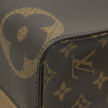 Louis Vuitton Monogram Reverse Onthego MM Bag