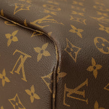 Louis Vuitton Monogram Neverfull MM Bag w/Pouch