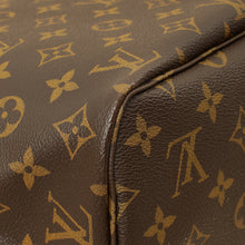 Louis Vuitton Monogram Neverfull MM Bag w/Pouch