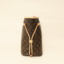 Louis Vuitton Monogram Neverfull MM Bag w/Pouch