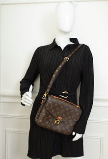 Louis Vuitton Monogram Ebene Pochette Metis