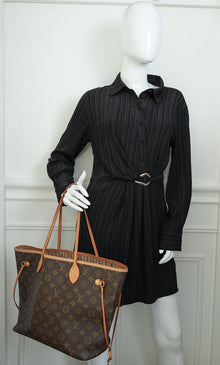 Louis Vuitton Monogram Neverfull MM Bag w/ Pouch