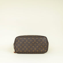 Louis Vuitton Monogram Neverfull MM Bag w/ Pouch