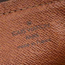 Louis Vuitton Monogram Papillon 26 Bag