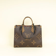 Loius Vuitton Bicolor Monogram Giant Reverse Onthego MM Bag