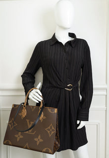 Loius Vuitton Bicolor Monogram Giant Reverse Onthego MM Bag