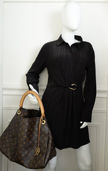 Louis Vuitton Brown Monogram Artsy MM Bag