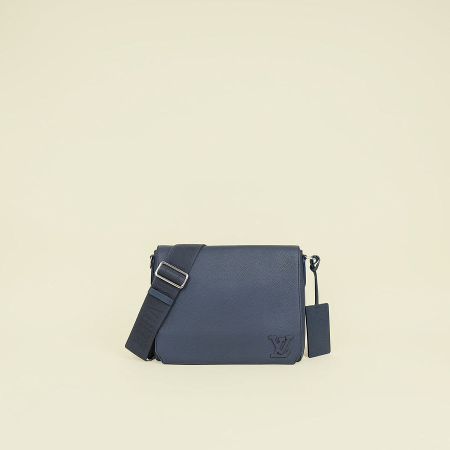 Louis Vuitton Navy Aerogram Takeoff Messenger Bag