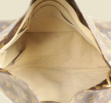 Louis Vuitton Monogram Artsy MM Bag